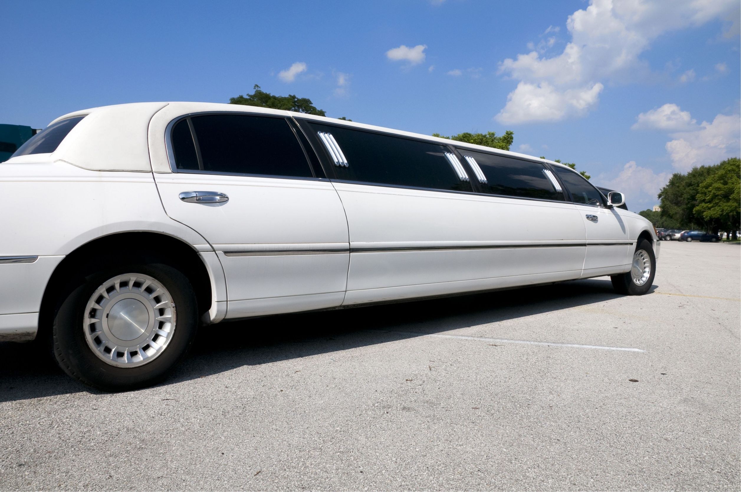 3 Top Reasons You Need to Service Your Limousine Regularly in NC